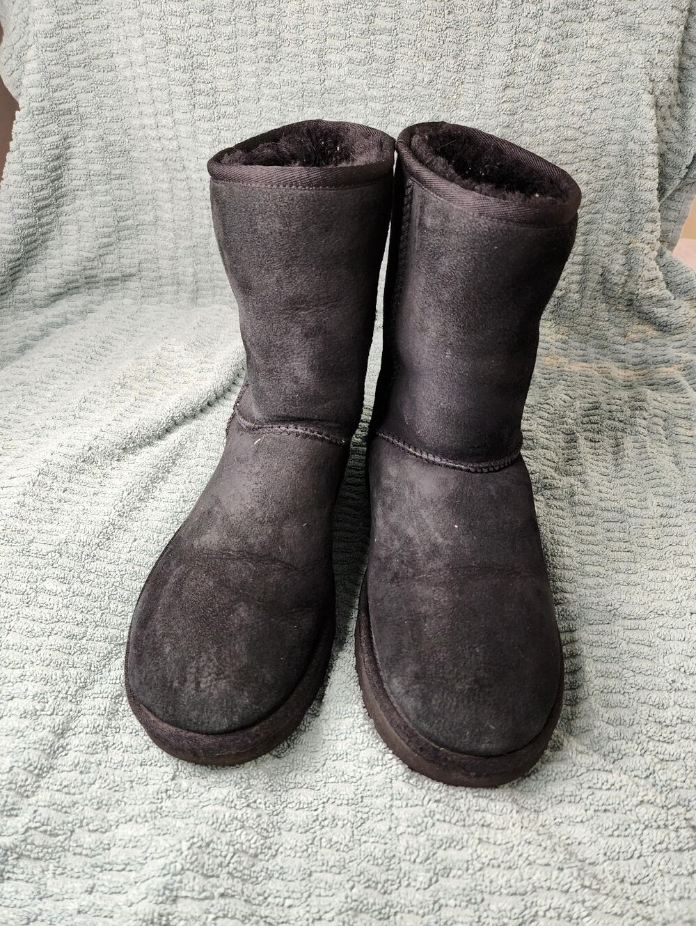 UGG Women’s Black Suede Shearling Lined Mid-Calf Pull-On Boots US 98